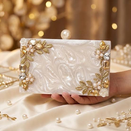 Clutch bags